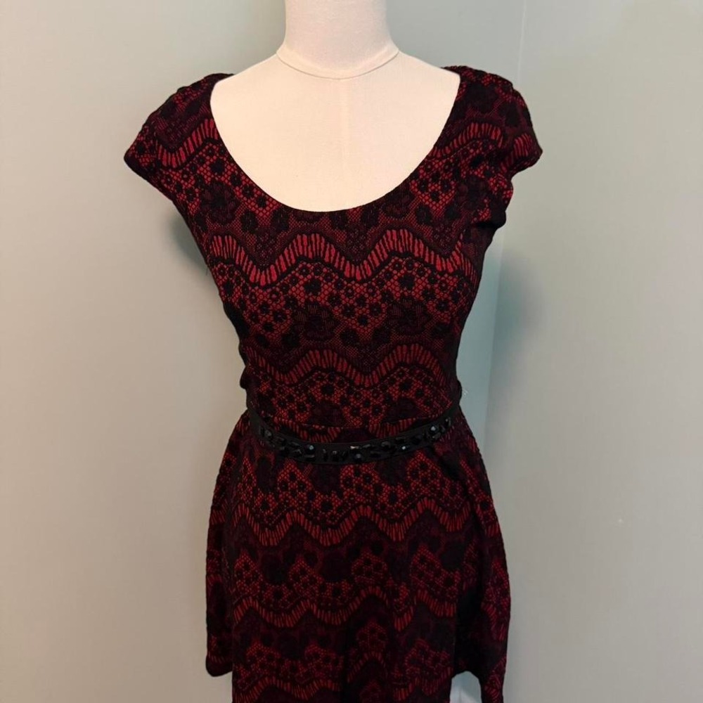 Candies Red Black Lace Fit Flare Dress Gem Belt Cap Sleeve Womens Medium